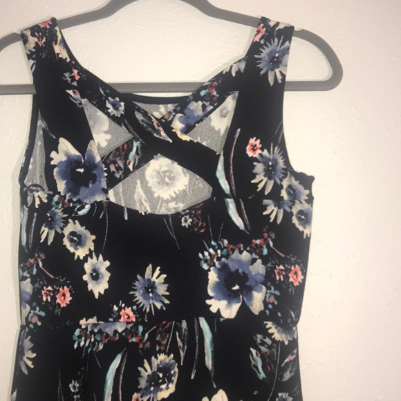 EUC "Feya" Style Knit Dress - Kaileigh - Picture 4 of 14